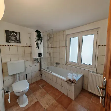 Moderne Etagenwohnung Im Zentrum - Monteurszimmer Apartment *