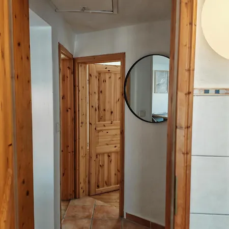 Moderne Etagenwohnung Im Zentrum - Monteurszimmer