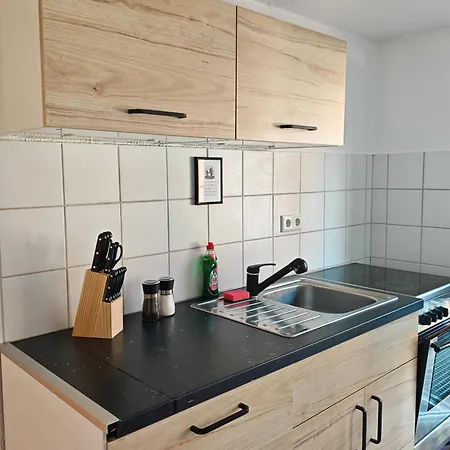 Moderne Etagenwohnung Im Zentrum - Monteurszimmer *